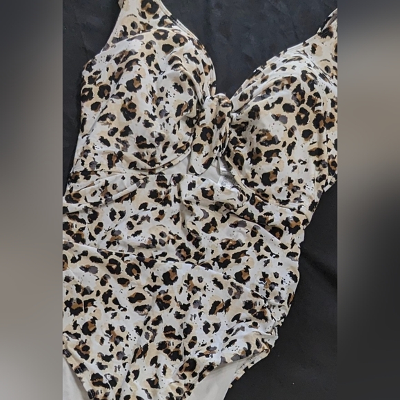 COPY - Niptuck swim one piece swimsuit. Size 12. Animal ( Cheetah print). - Picture 2 of 10